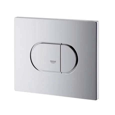 Grohe Arena Cosmopolitan WC Wall Flush Plate - Chrome - 38858000 4 Grohe Arena Cosmopolitan WC Wall Flush Plate - Chrome - 38858000 - Image 2